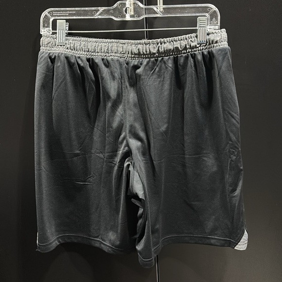 Under Armour Loose Fit,pockets,embroidered Seahawk logo,elastic drawstring waist - Picture 6 of 10